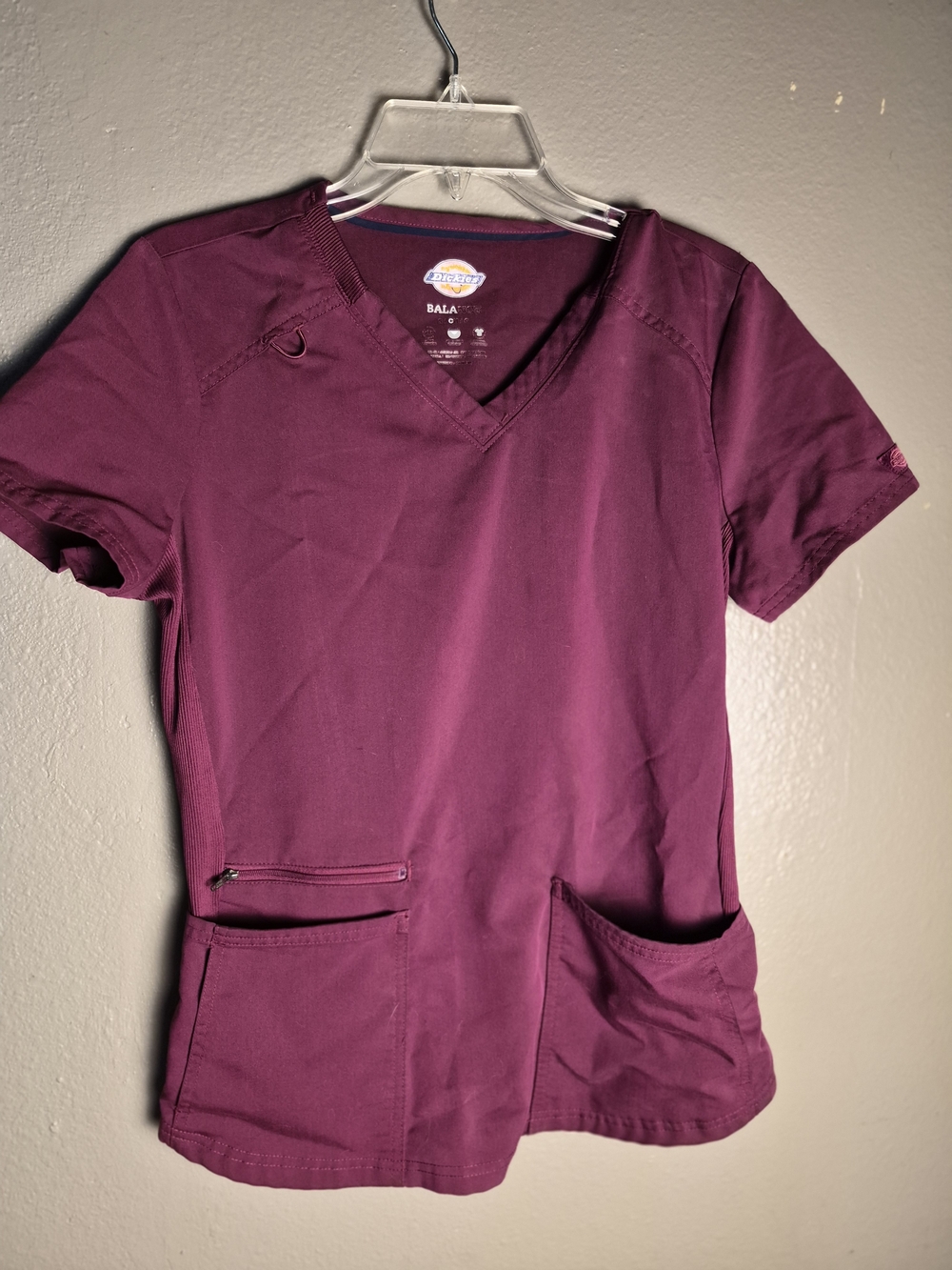 Dickies Women's V-Neck Scrub Top in Wine